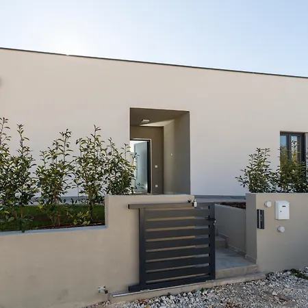 Adriatic Pearl Villa *