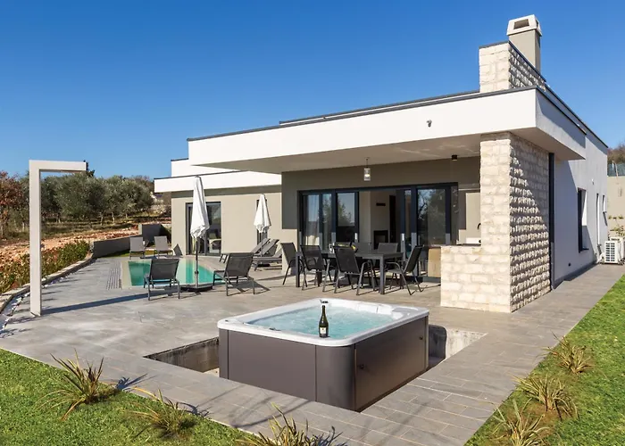 Adriatic Pearl Villa *